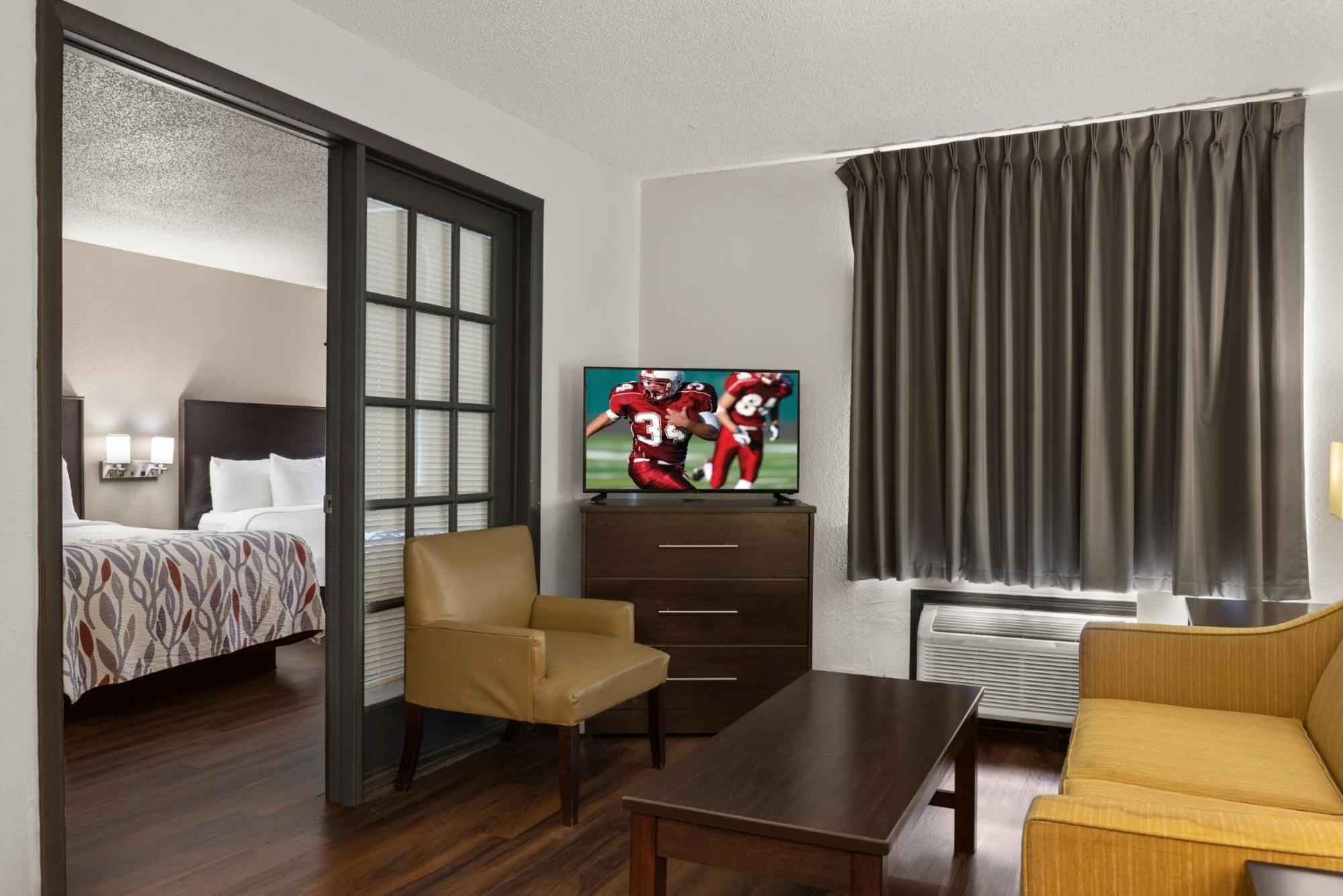 Red Roof Inn & Suites Savannah Airport Pooler Extérieur photo