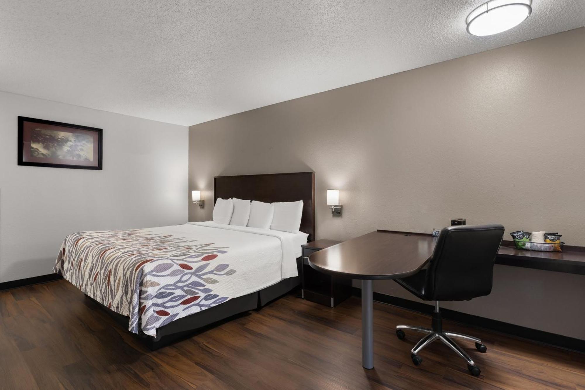 Red Roof Inn & Suites Savannah Airport Pooler Extérieur photo