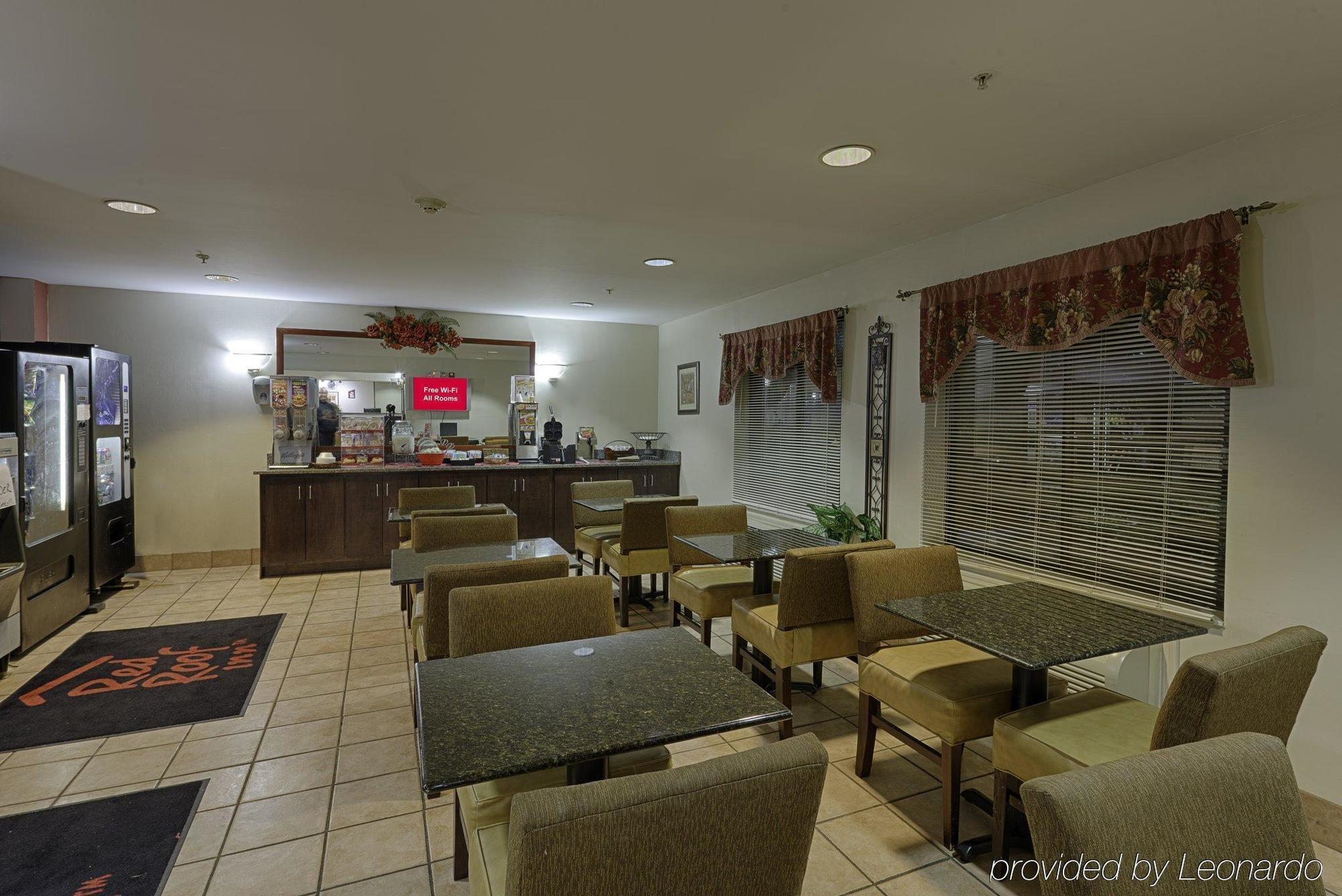 Red Roof Inn & Suites Savannah Airport Pooler Extérieur photo
