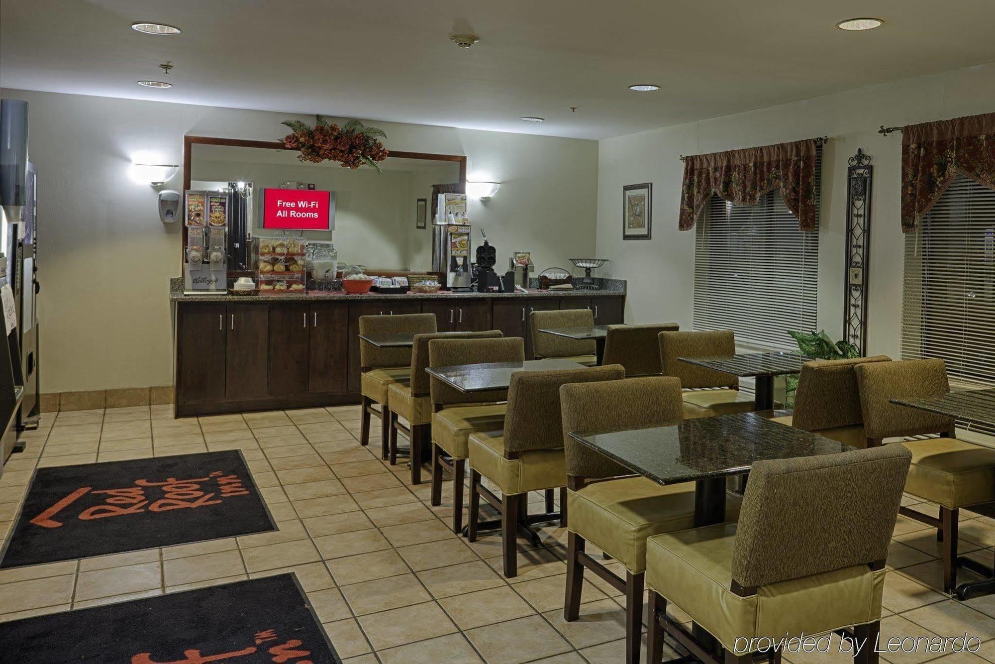 Red Roof Inn & Suites Savannah Airport Pooler Extérieur photo